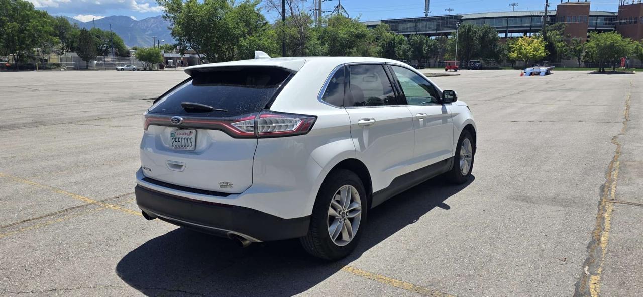 Ford Edge 2016 vista posterior derecha