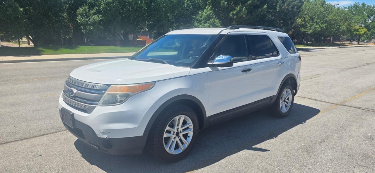 Ford Explorer 2013 vista frontal lateral izquierda