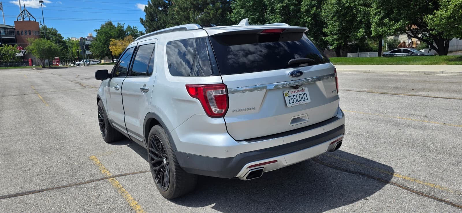 Ford Explorer Platinum 2016 vista posterior izquierda