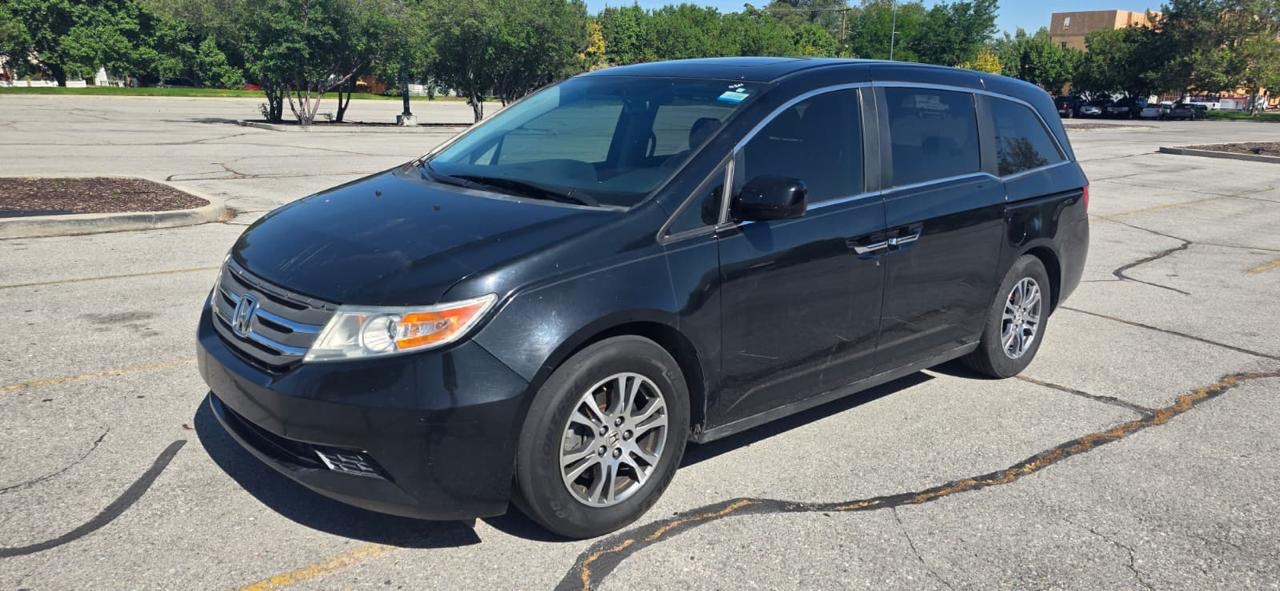 Honda Odyssey 2012 vista posterior